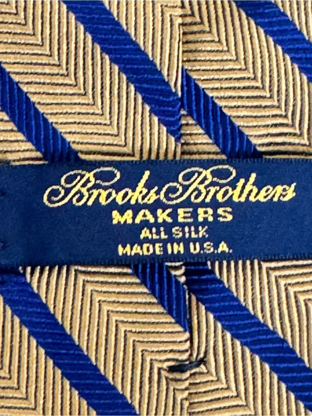 Brooks Brothers Men’s Necktie Gold & Navy Chevron Stripe Repp Silk Tie